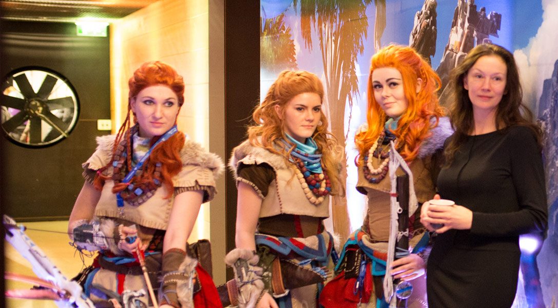 Aloy Version Cosplay Les Fans Donnent Vie Lhrone DHorizon Zero