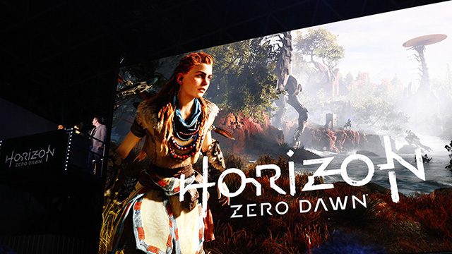 世界初の生プレイ披露に会場が興奮! 『Horizon Zero Dawn』ステージレポート!