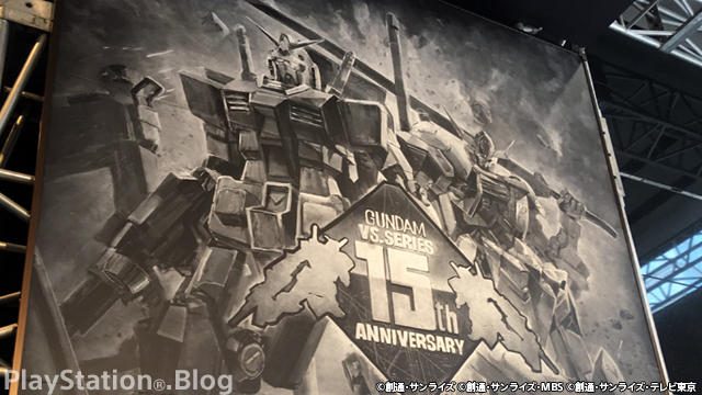 【祝!「機動戦士ガンダム VS.」シリーズ15周年】全長3m! ガンダム巨大黒板アートが秋葉原に出現!